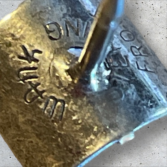 Vintage Swank Men’s Tie Tack Pin Sterling Sliver Black Greenish Gemstone Signed - Picture 8 of 9